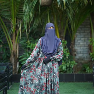 Rawda Pleated Abaya.Yarrow