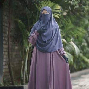 Nuzhat Abaya.Mauve